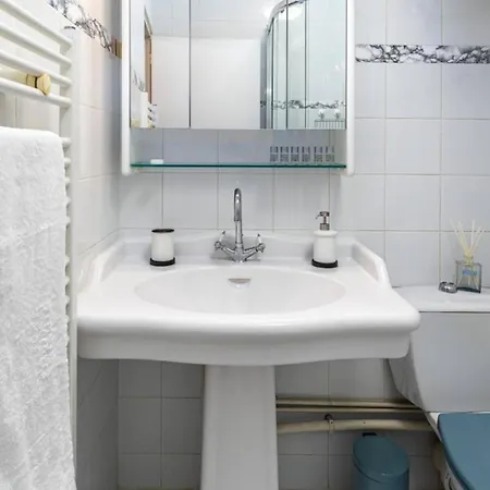 Luxury Ponthieu & Champs-elysees Apartment *