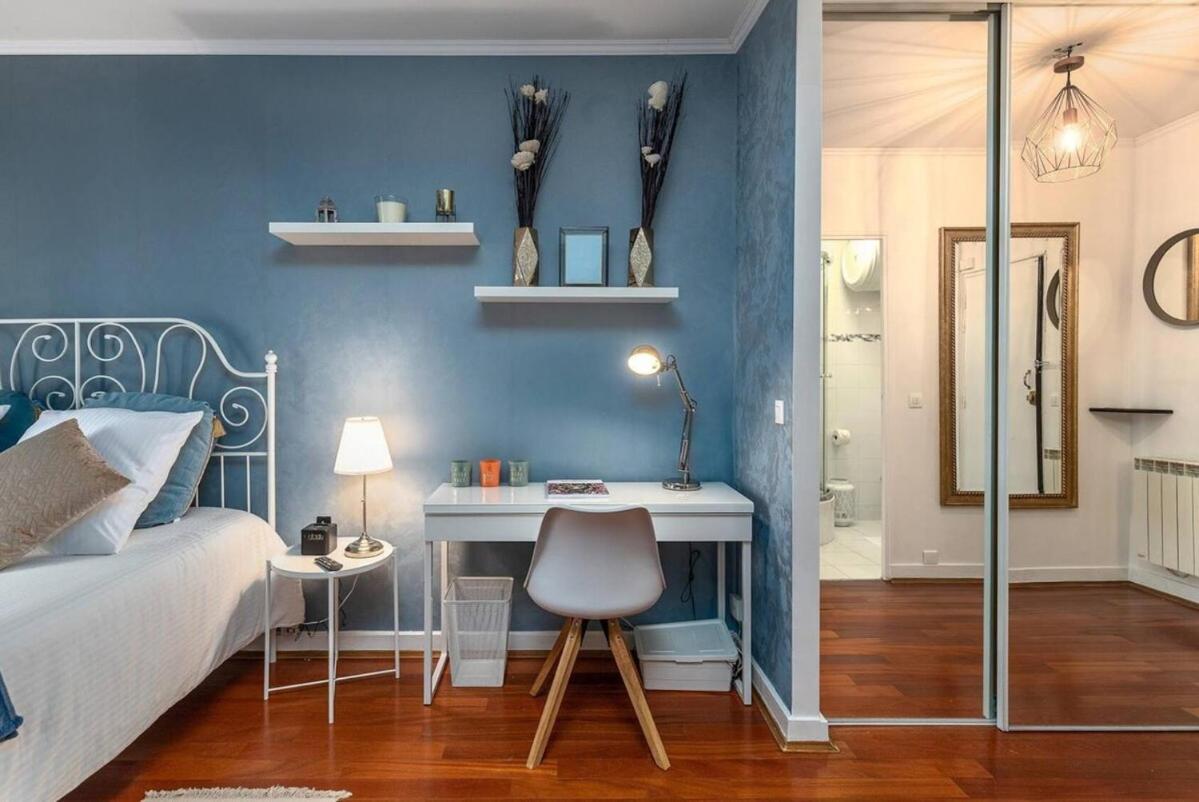 Luxury Ponthieu & Champs-elysees Apartment Paris
